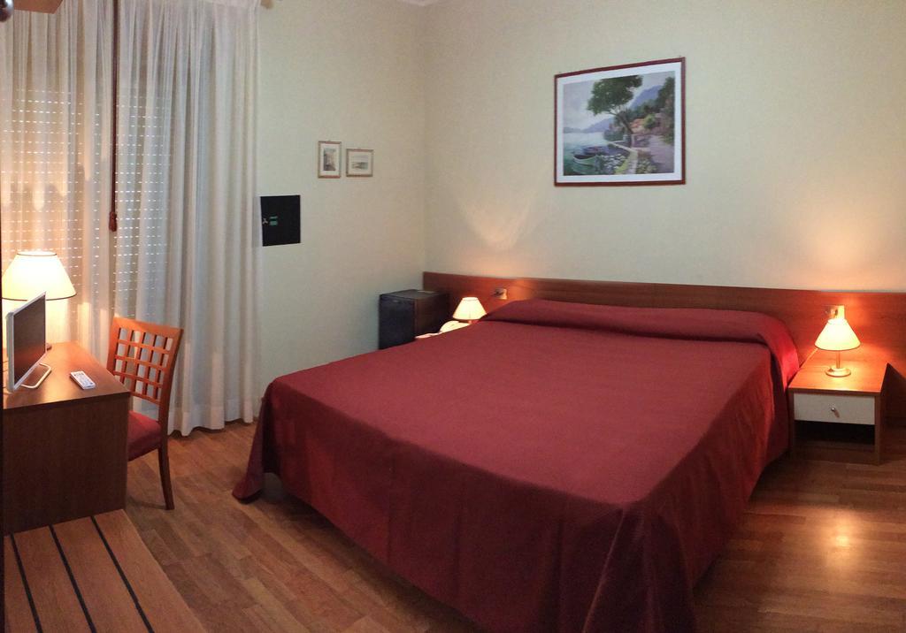Hotel Delle Palme Летояни Екстериор снимка
