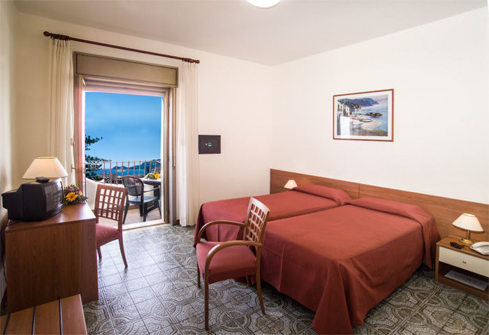 Hotel Delle Palme Летояни Екстериор снимка