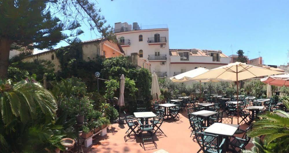 Hotel Delle Palme Летояни Екстериор снимка
